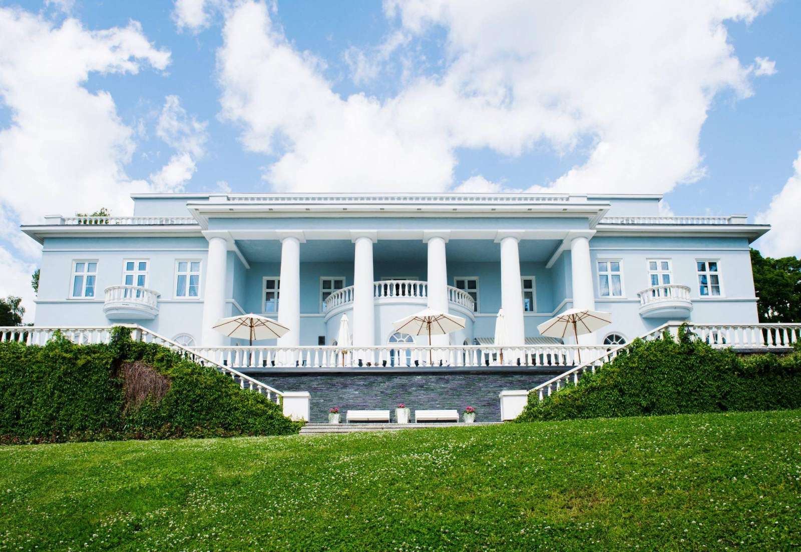 A historic manor house near Helsinki